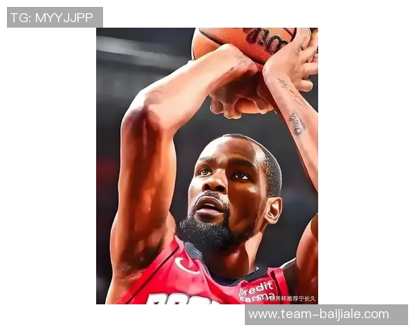 杜兰特轻松砍下24分8助攻创赛季新高展现全能表现